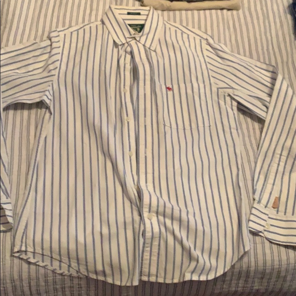 ABERCROMBIE COLLARD BUTTON DOWN. SIZE S.